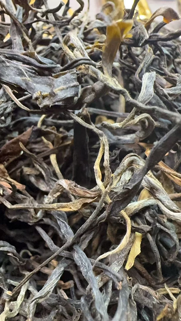 11月8日 250克 25年白莺山二嘎子 生茶散茶 T4453