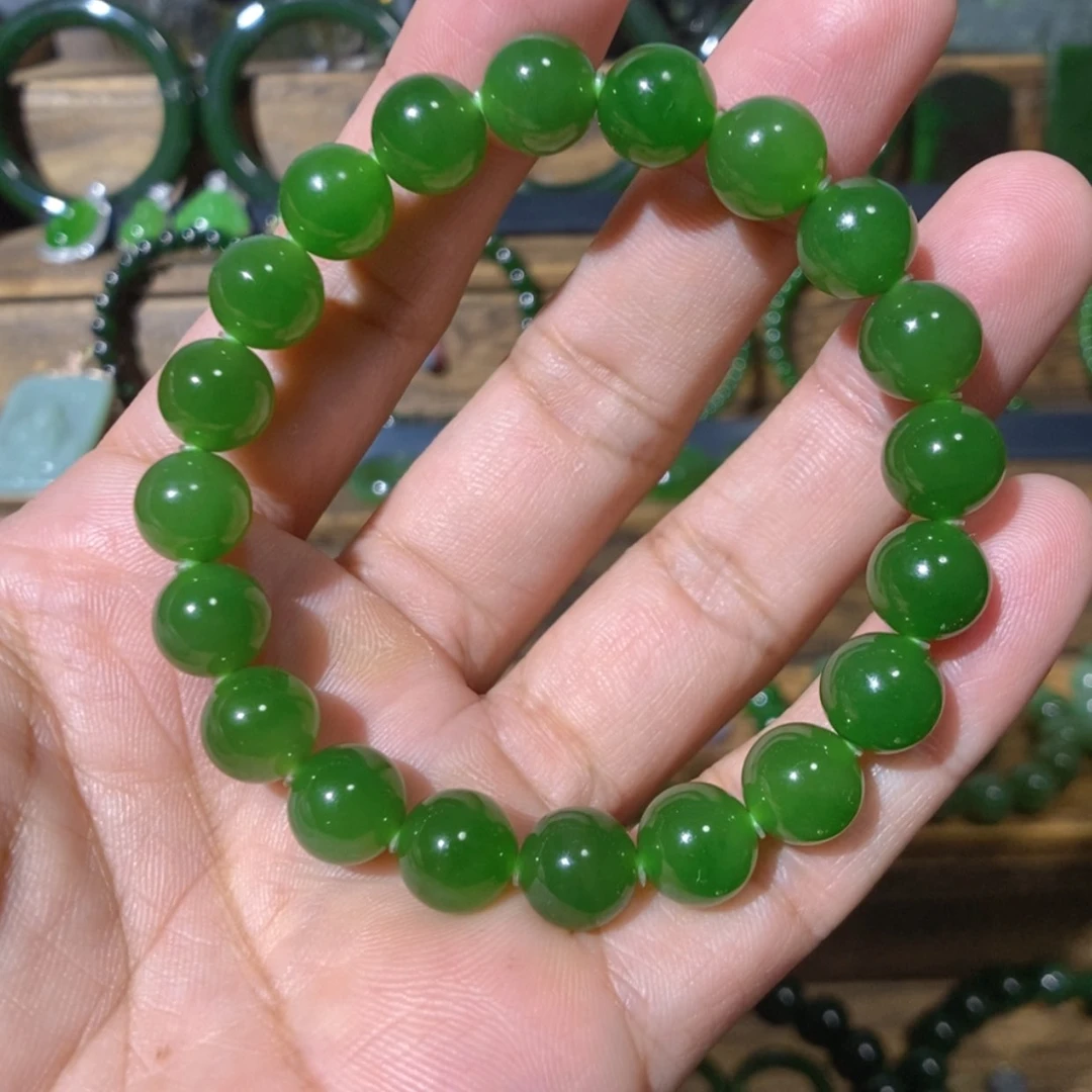 【闪购商品】吊坠(不含链)未镶嵌和田玉巴料辣绿手串 10