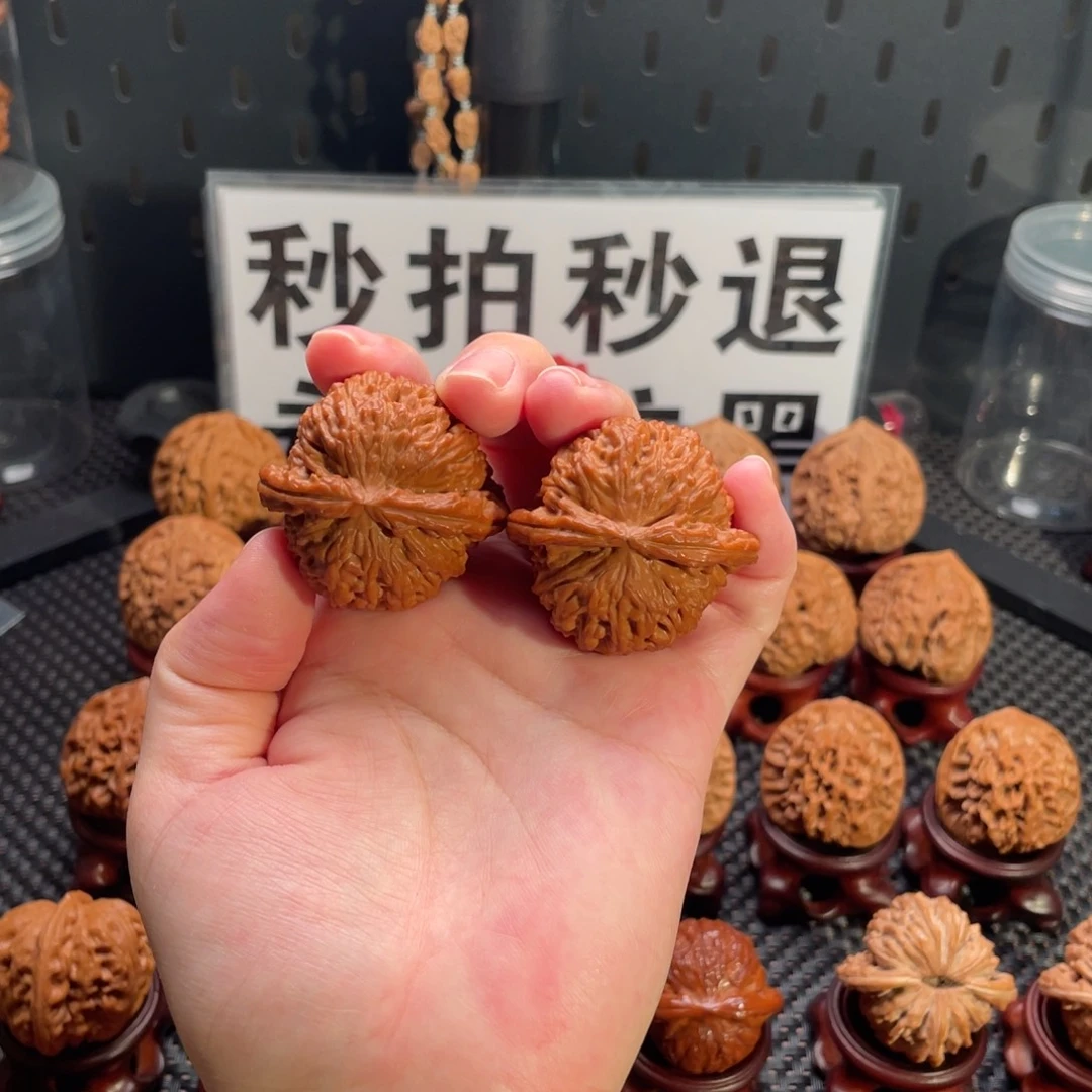 吊坠文玩核桃全品白狮子42尺