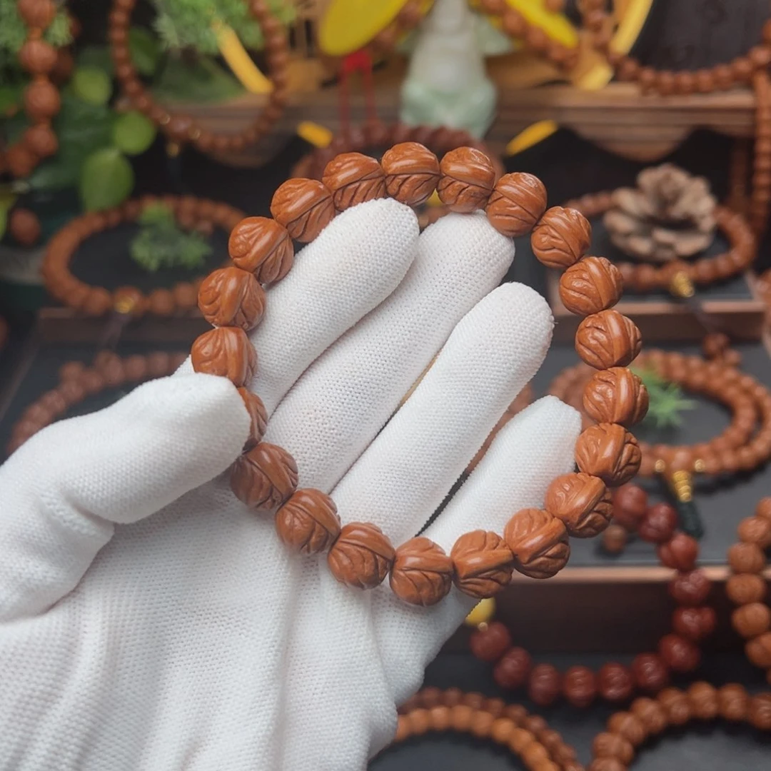 吊坠桃核1.3玉龙脊手串