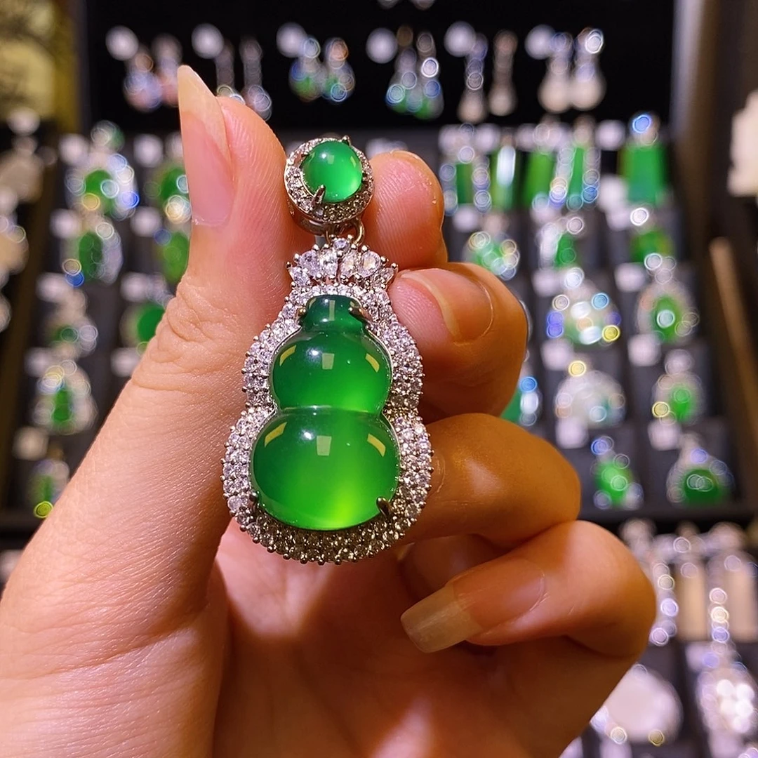 玛瑙/玉髓颈饰合金