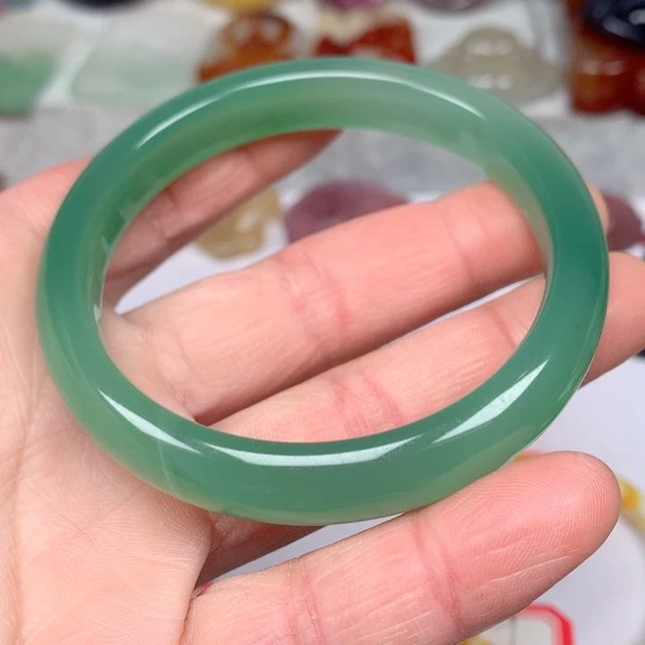 玛瑙/玉髓颈饰未镶嵌知****。