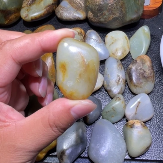 颈饰未镶嵌和田玉9