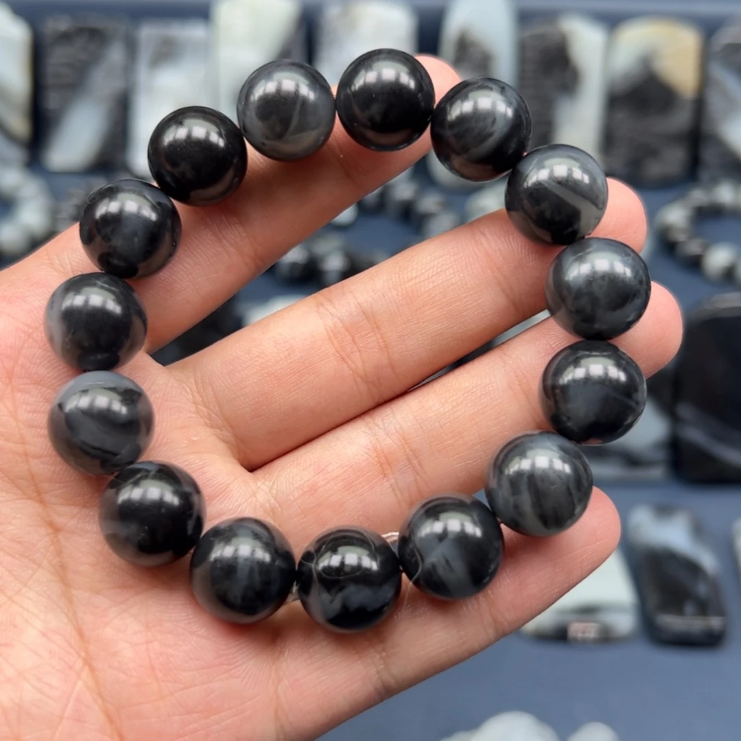 6***9和田玉未镶嵌颈饰