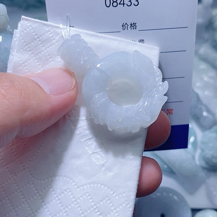 翡翠未镶嵌颈饰天光墟翡翠市场现金代购