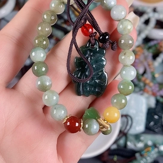 翡翠未镶嵌颈饰天然翡翠