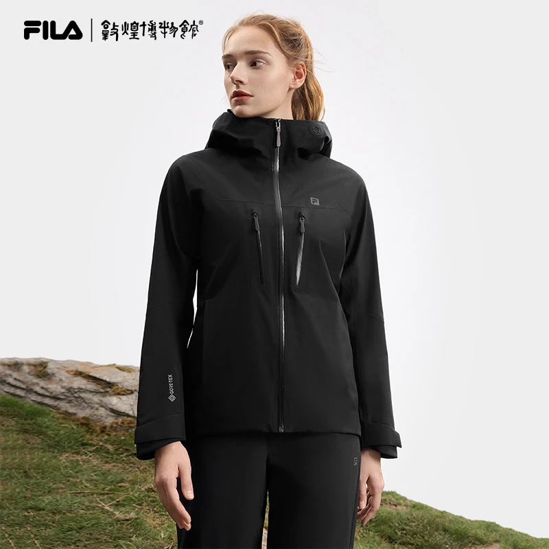 Fila/斐乐2025新款女子运动户外梭织上衣单层冲锋衣A11W517701F