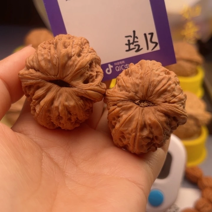 文玩核桃把件峰*文玩核桃把件13