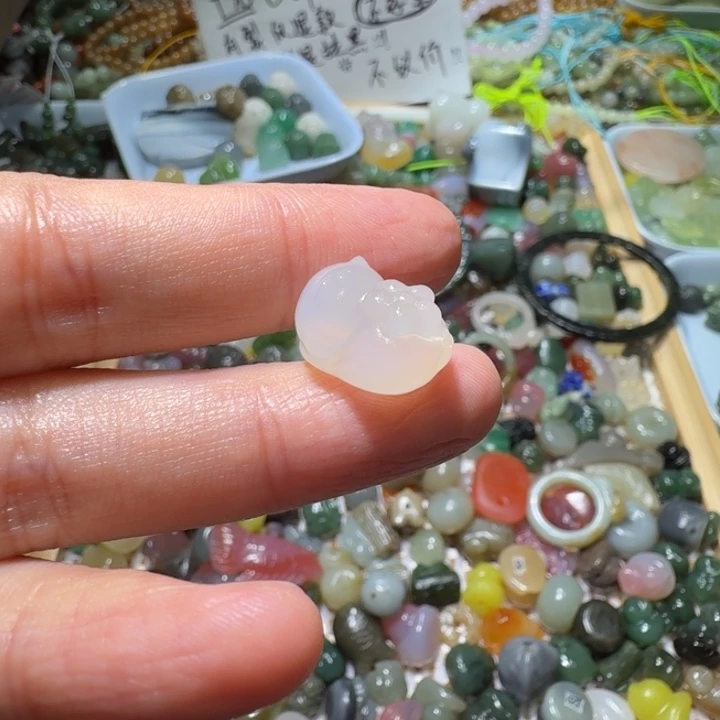 和田玉未镶嵌珠宝半成品