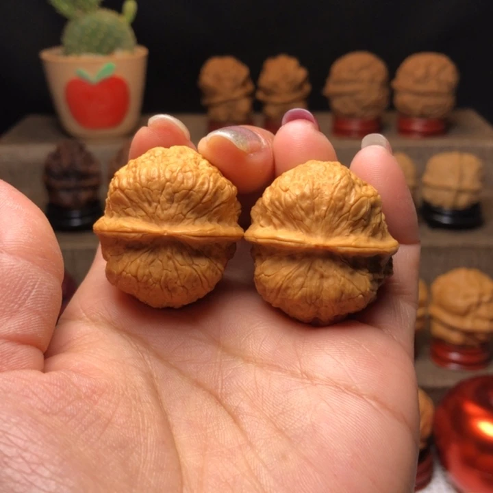 文玩核桃把件8黄金元宝蟾