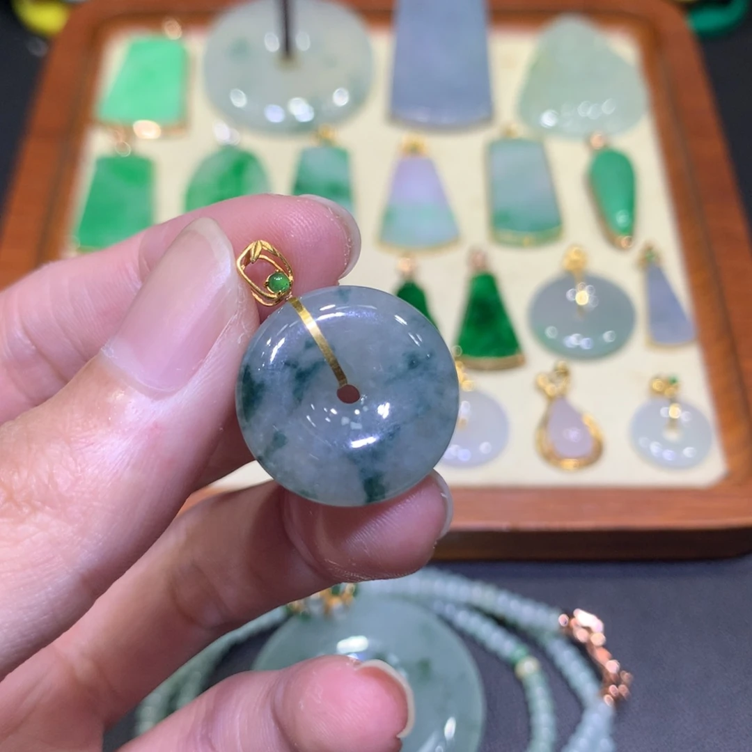 翡翠18K金镶嵌吊坠(不含链)