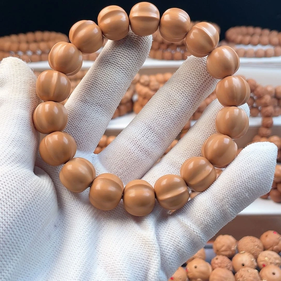 猴头核桃手串椰****姐鲨鱼