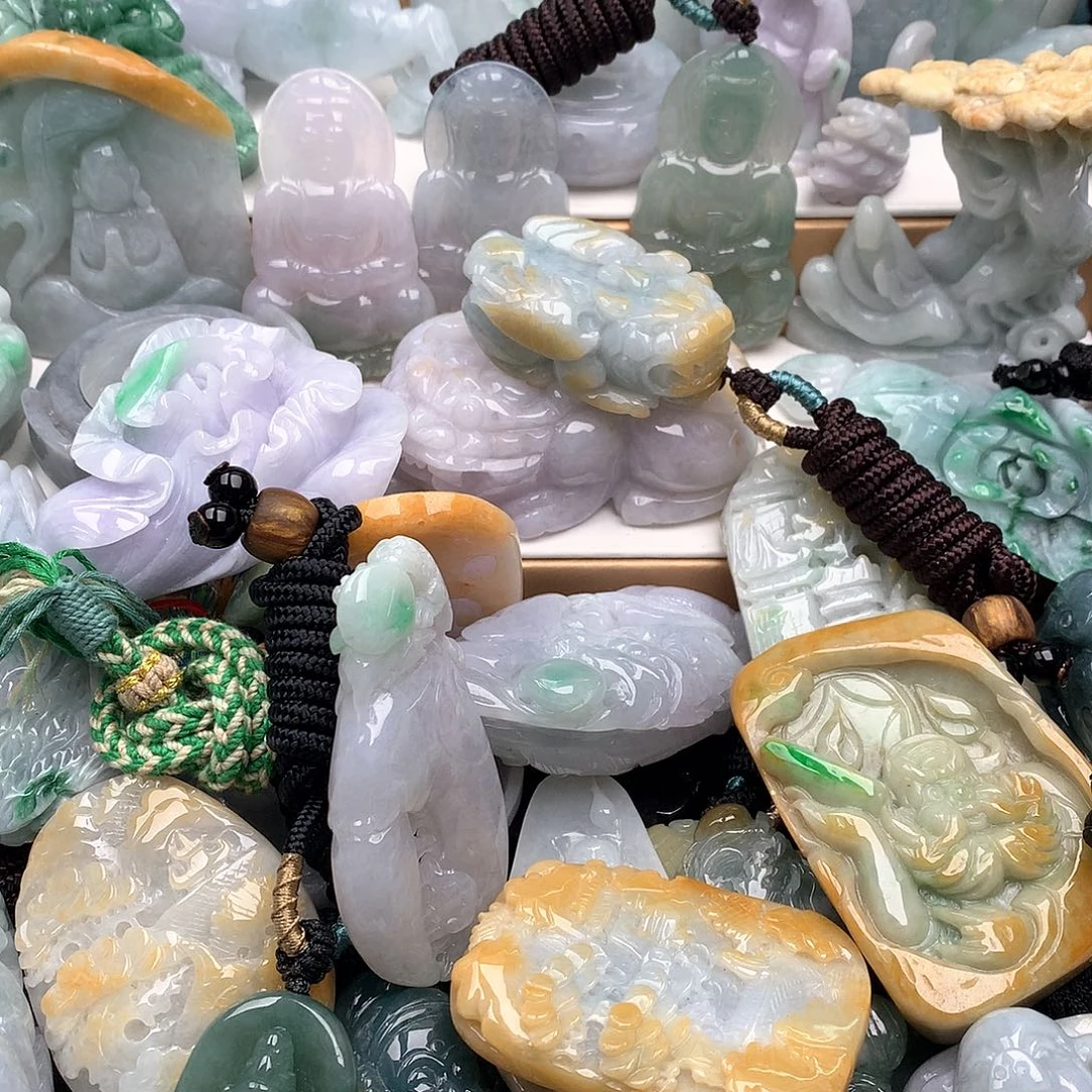 吊坠(不含链)未镶嵌翡翠