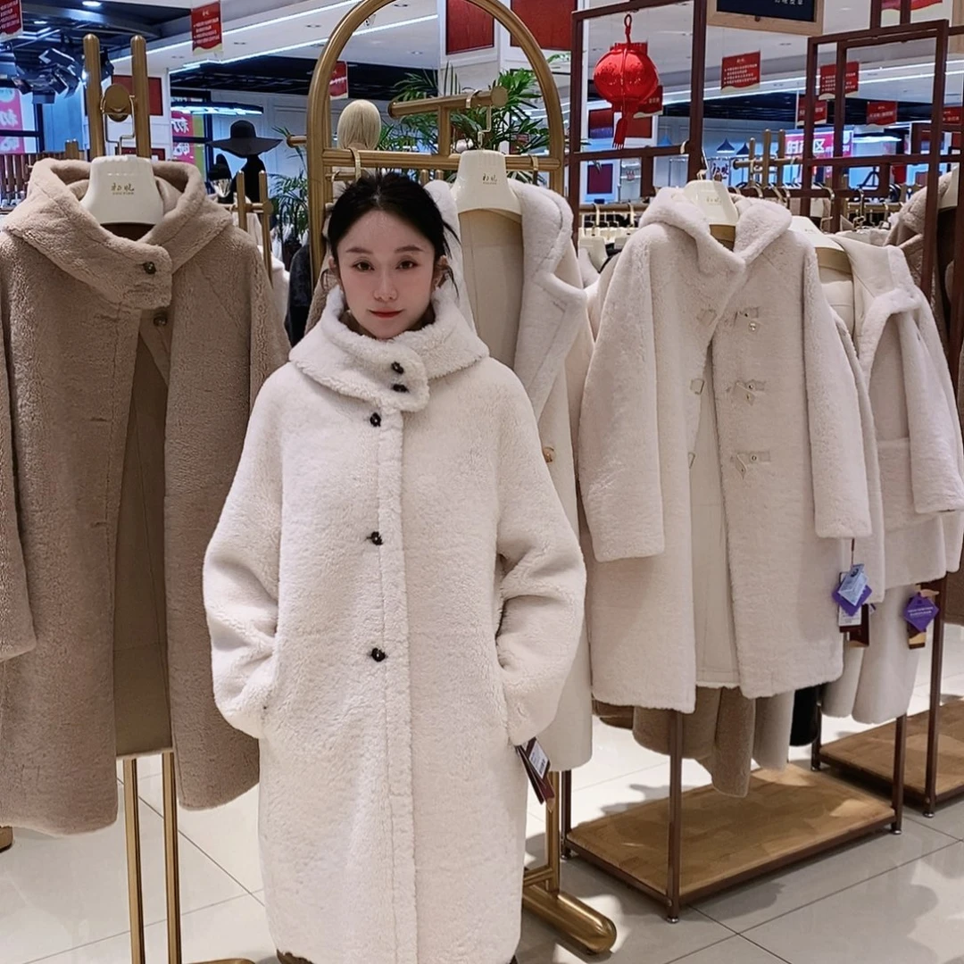 闪后1号外套初晓皮草