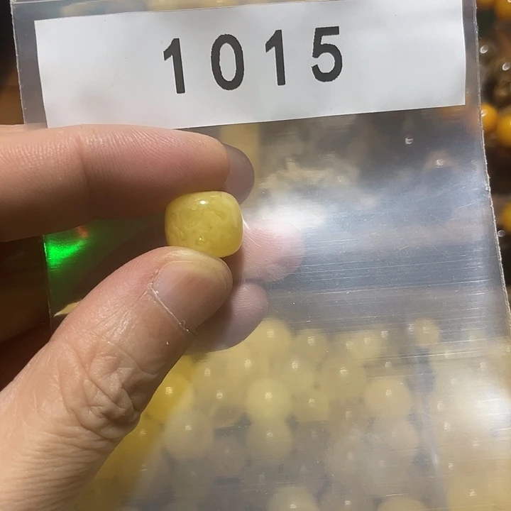 琥珀未镶嵌珠宝奇石13.6