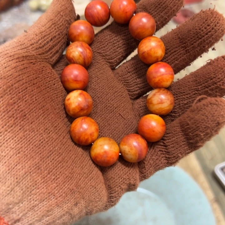 雷***鹏和田玉（黄玉）未镶嵌挂件