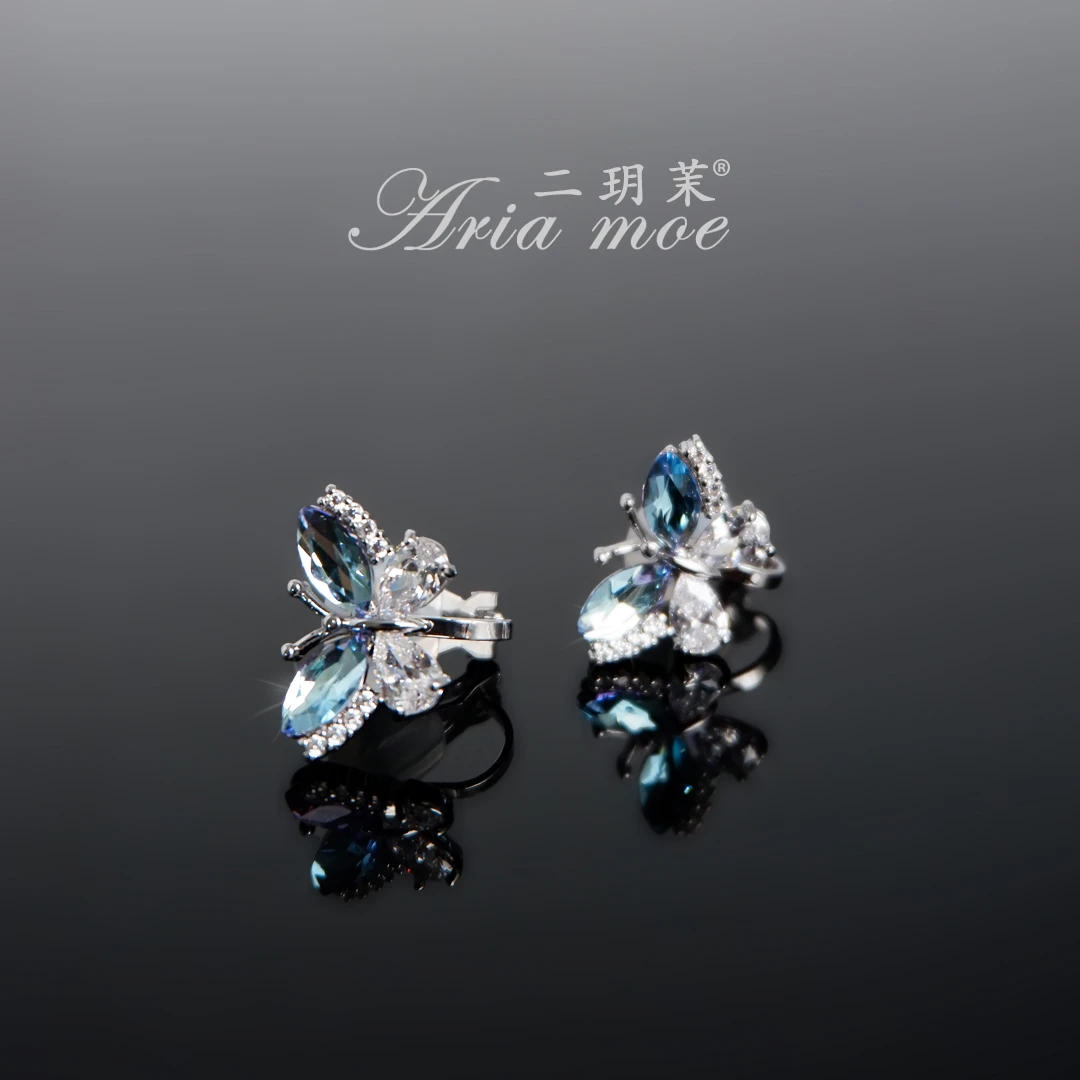 铜合金耳饰 【冰晶蝶】原创2025新款轻奢蝴蝶耳夹硅胶耳夹舒适耳饰