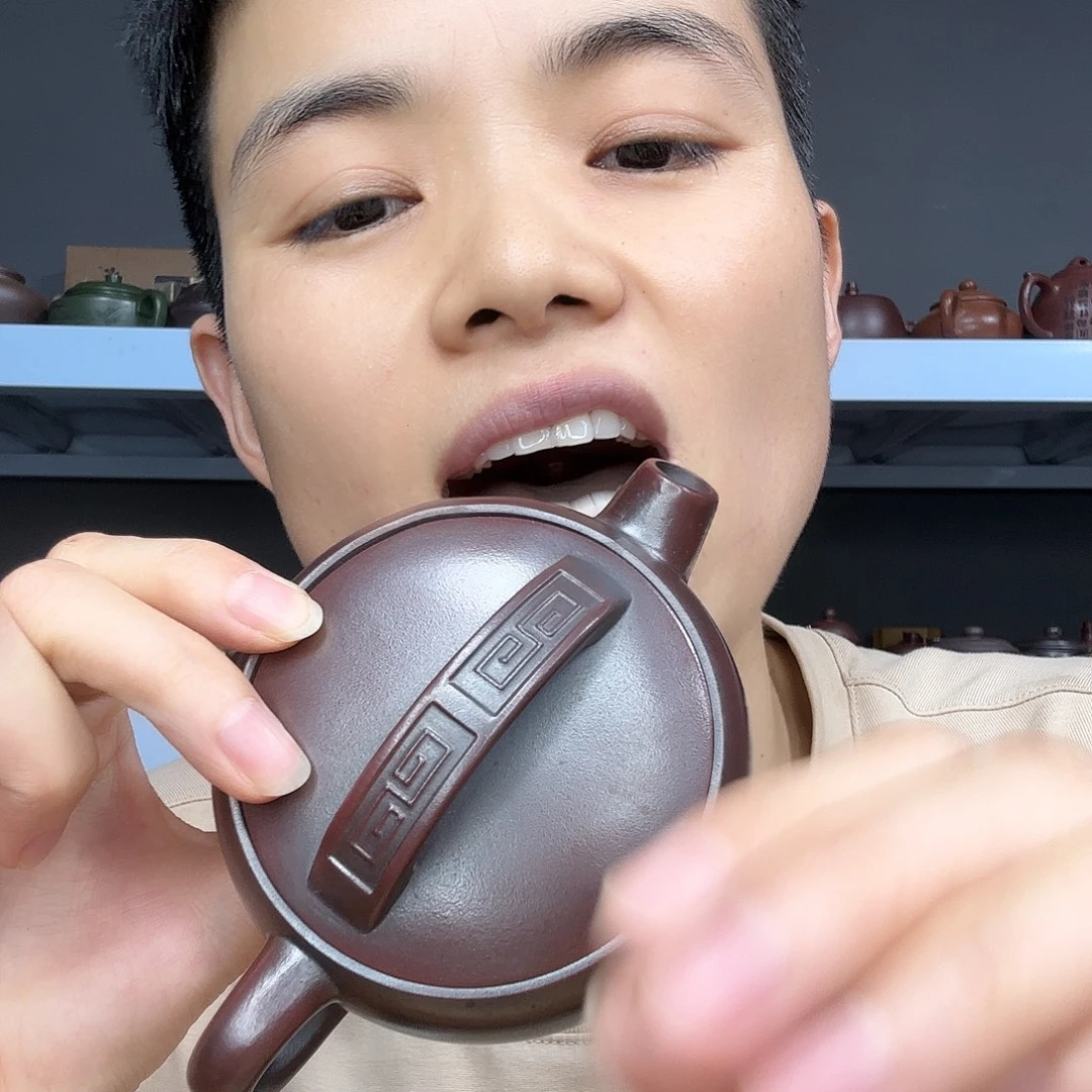 茶壶底槽青民间手艺人全手工制作