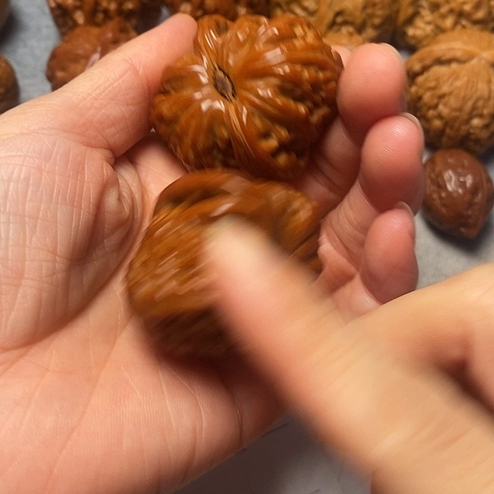 吊坠文玩核桃白狮