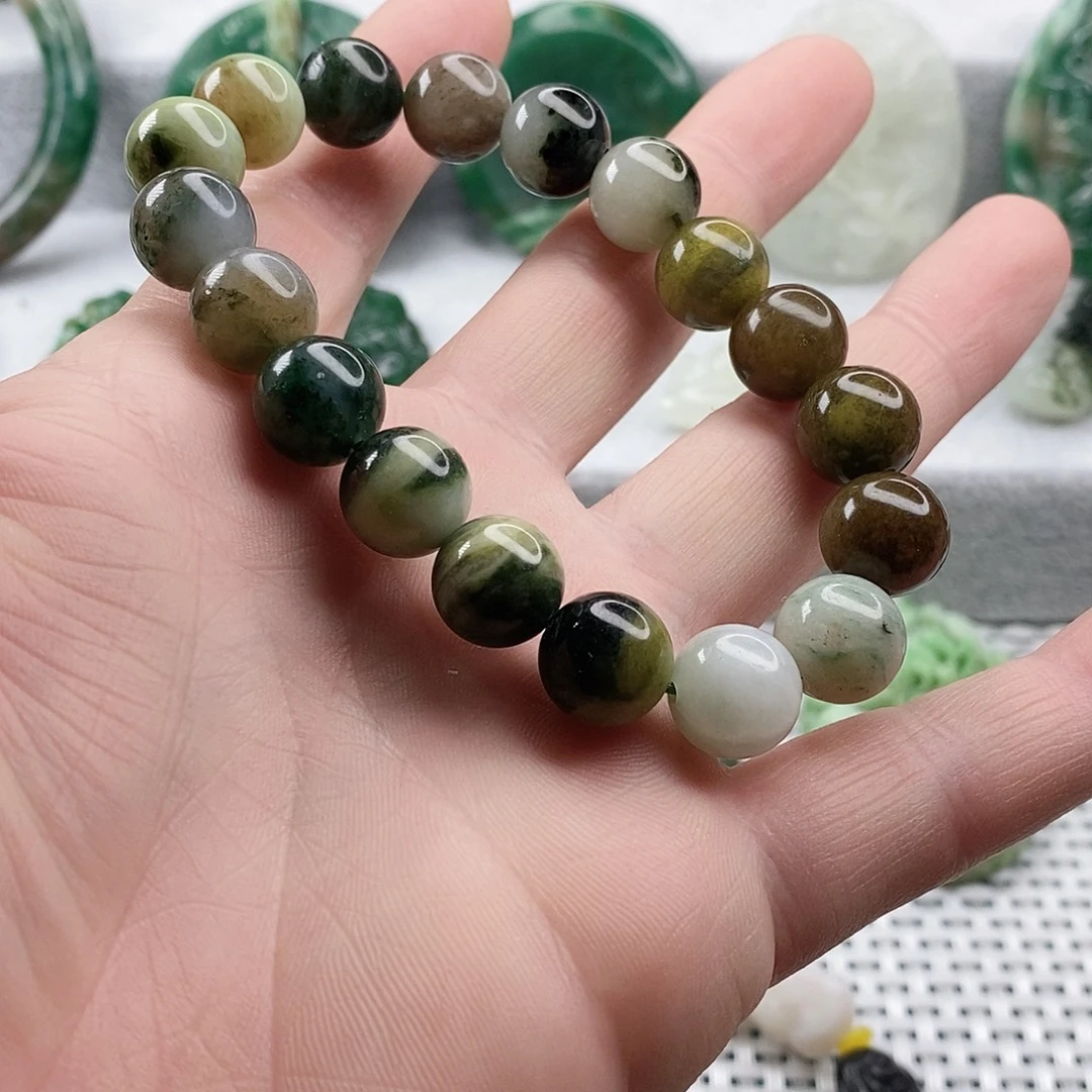 独山玉未镶嵌颈饰