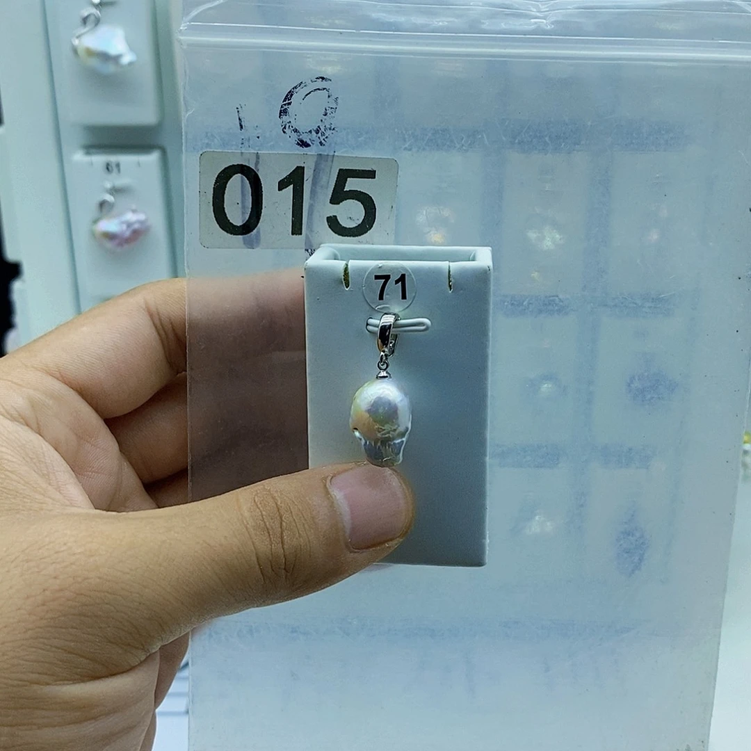 淡水珍珠合金颈饰