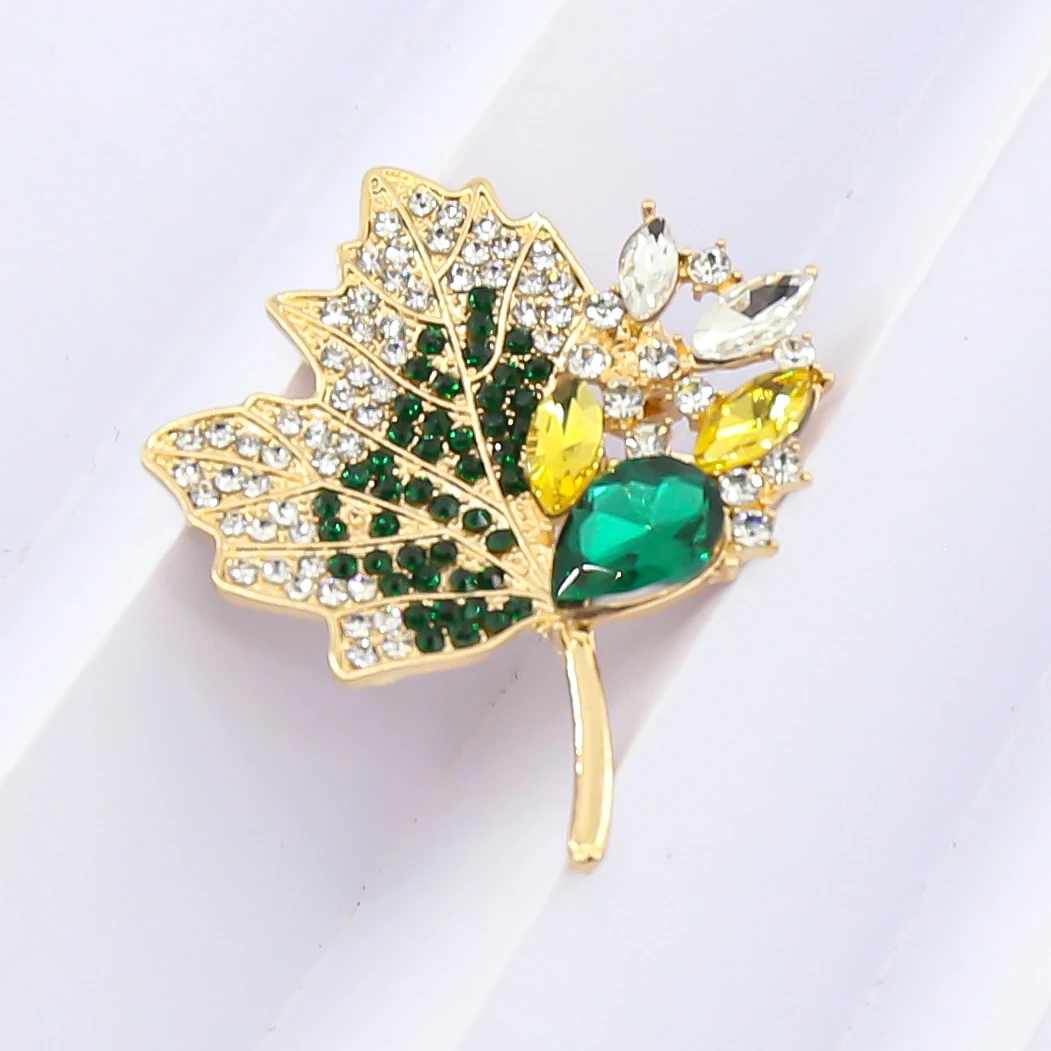 锌合金仿水晶胸针 3005胸针绿色枫叶