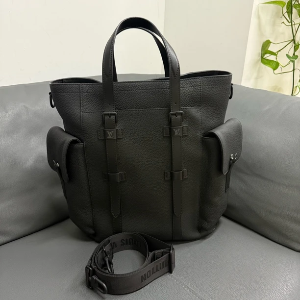 99新 LouisVuitton/路易威登 so black克里斯托弗托特单肩包