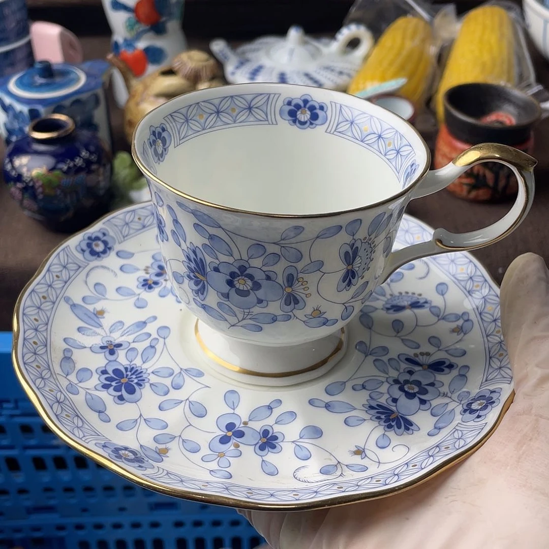 瓷片A****s其泉为一大瀑布和两