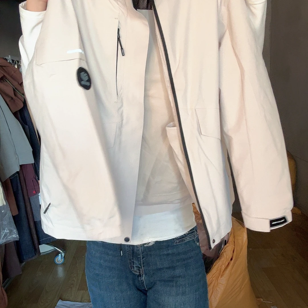 一***然395。