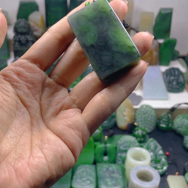 和田玉（糖玉）未镶嵌珠宝半成品