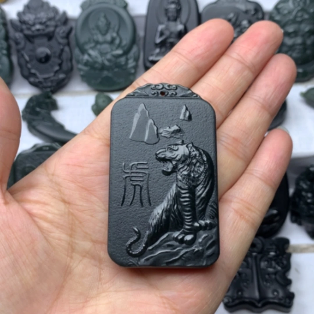 【闪购商品】颈饰未镶嵌和田玉双面雕刻