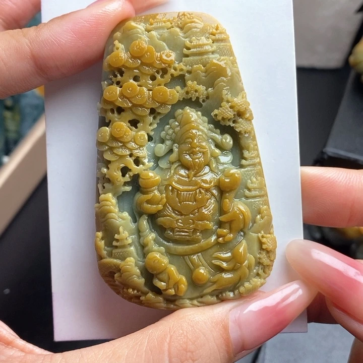 坨***哥定制翡翠未镶嵌山水财神