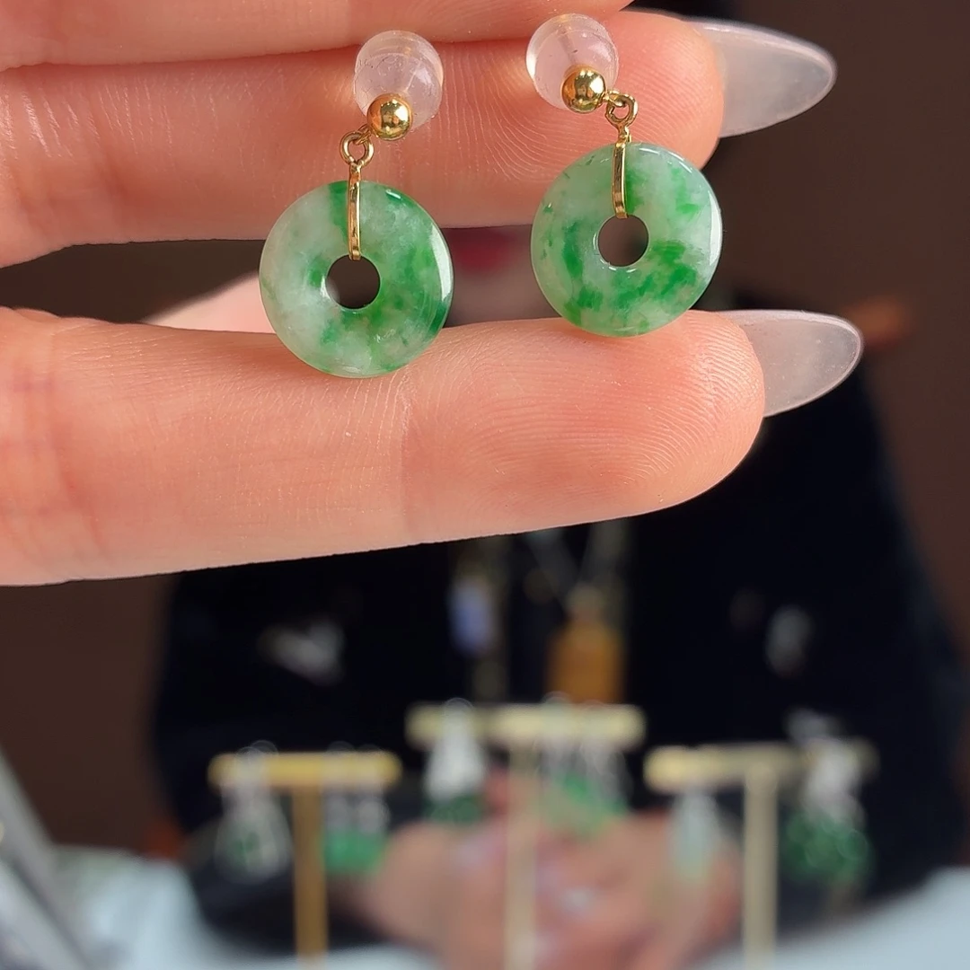 翡翠18K金镶嵌耳饰