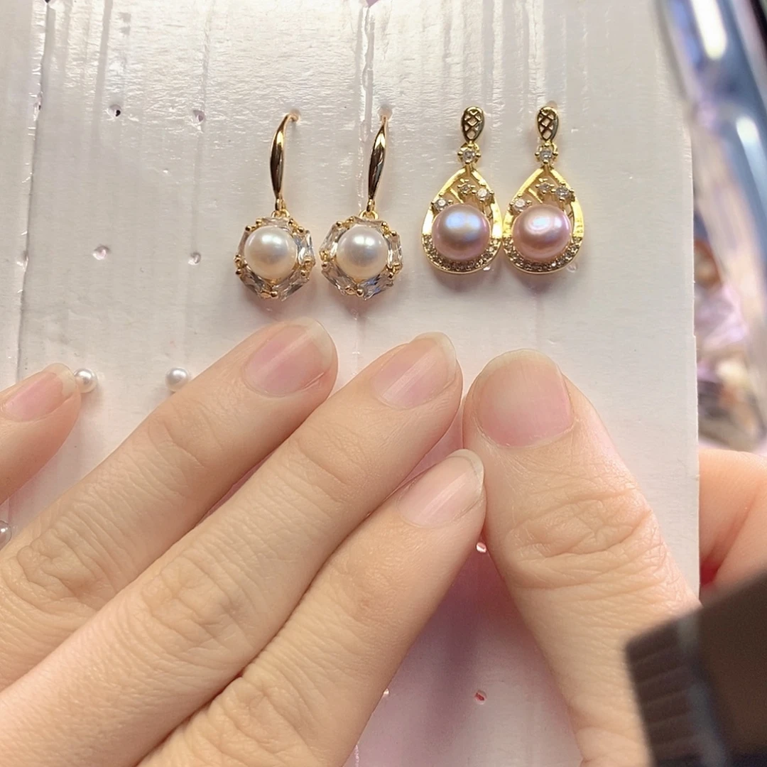 淡水珍珠银S925镶嵌耳饰