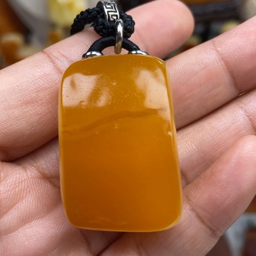 【闪购商品】琥珀颈饰未镶嵌