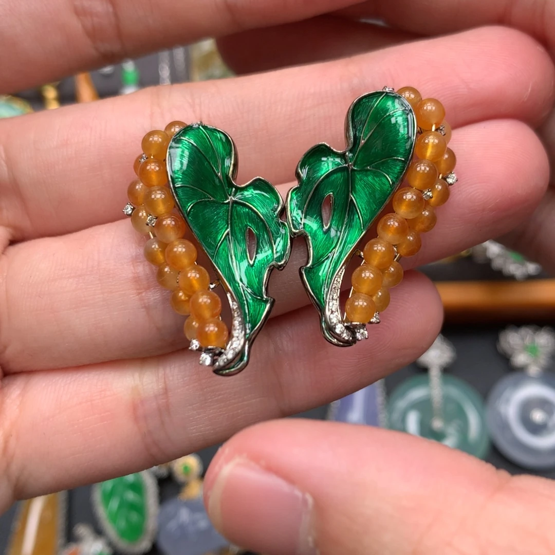 翡翠18K金镶嵌耳饰