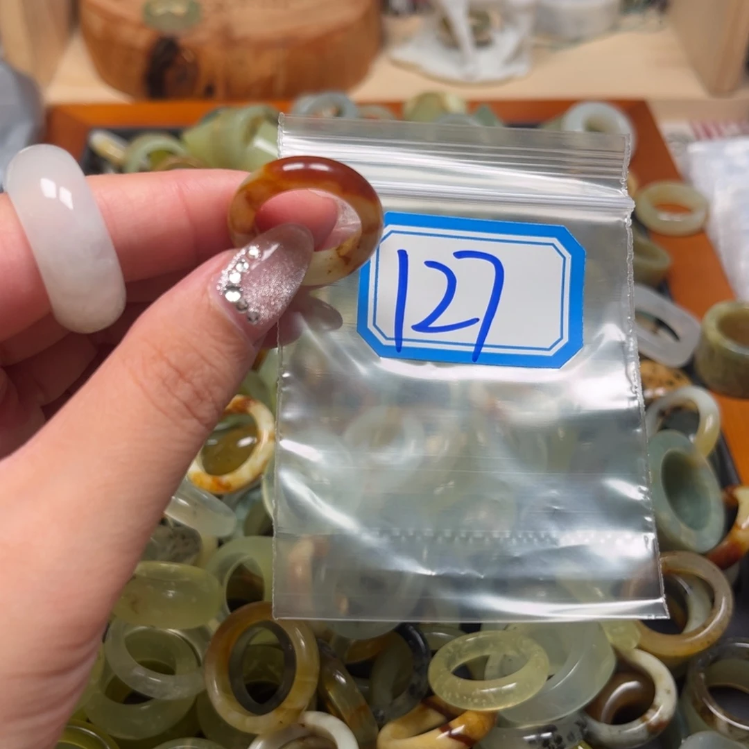 L****蛇纹石玉未镶嵌珠宝奇石