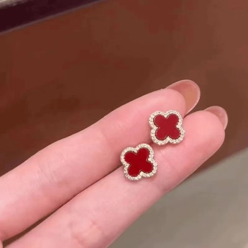 铜合金锆石耳饰 时尚通勤四叶草耳钉女高级感大气耳饰爆款耳环