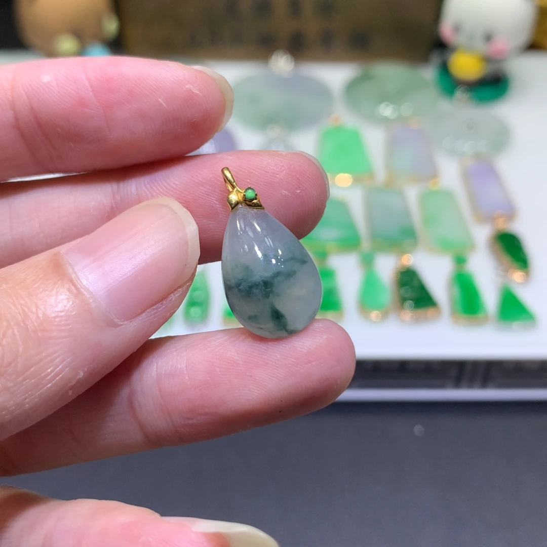 翡翠18K金镶嵌吊坠(不含链)