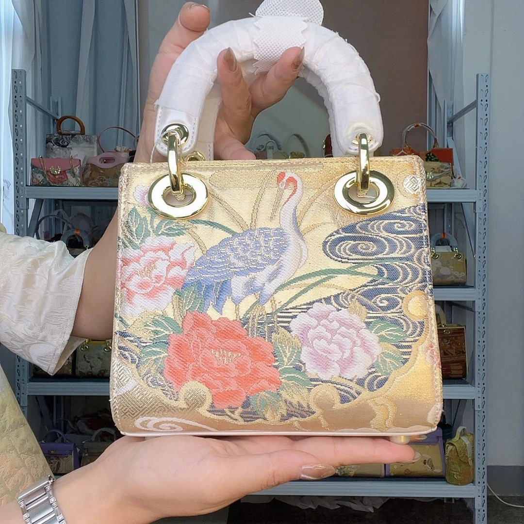织物桑蚕丝非遗唐锦小戴妃