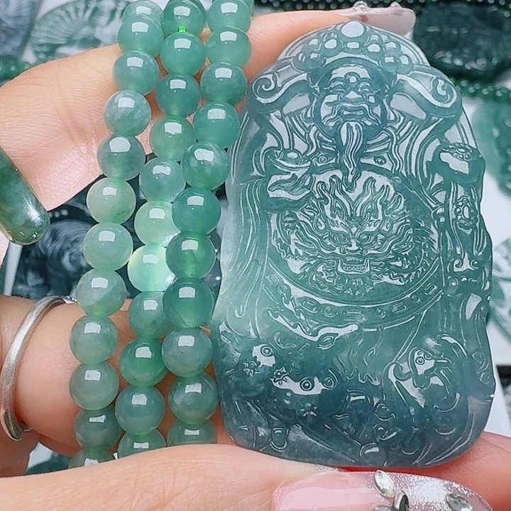 翡翠未镶嵌颈饰111