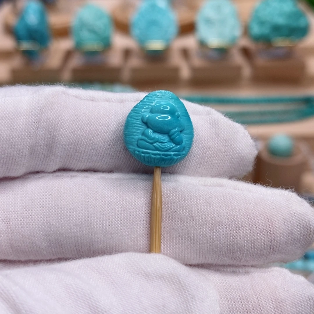 绿松石未镶嵌珠宝奇石