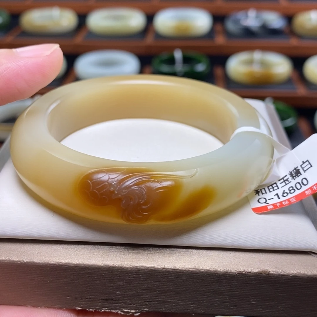 未镶嵌手镯和田玉（糖玉）