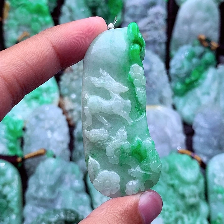 翡翠未镶嵌吊坠(不含链)