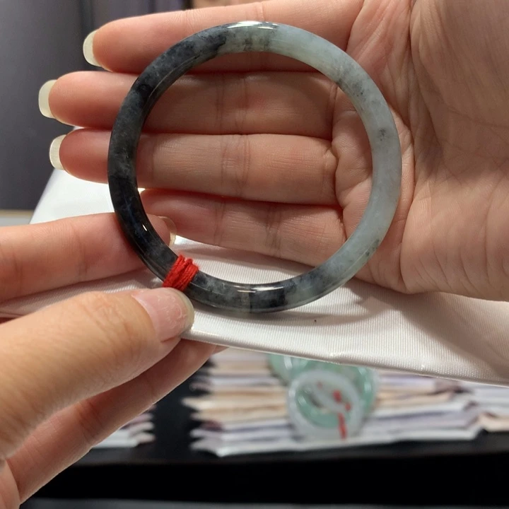 翡翠未镶嵌手镯买断