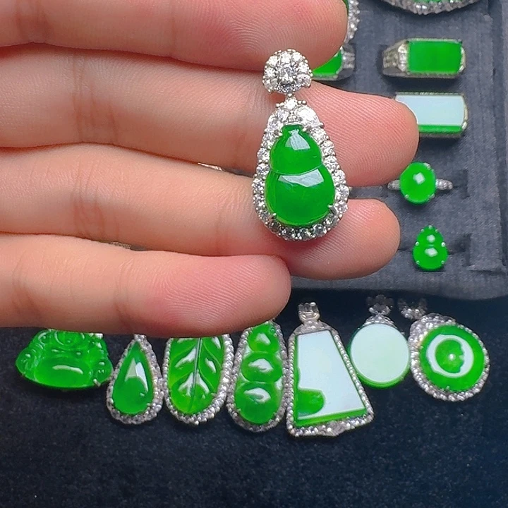 翡翠银S925镶嵌吊坠(赠链)吊坠