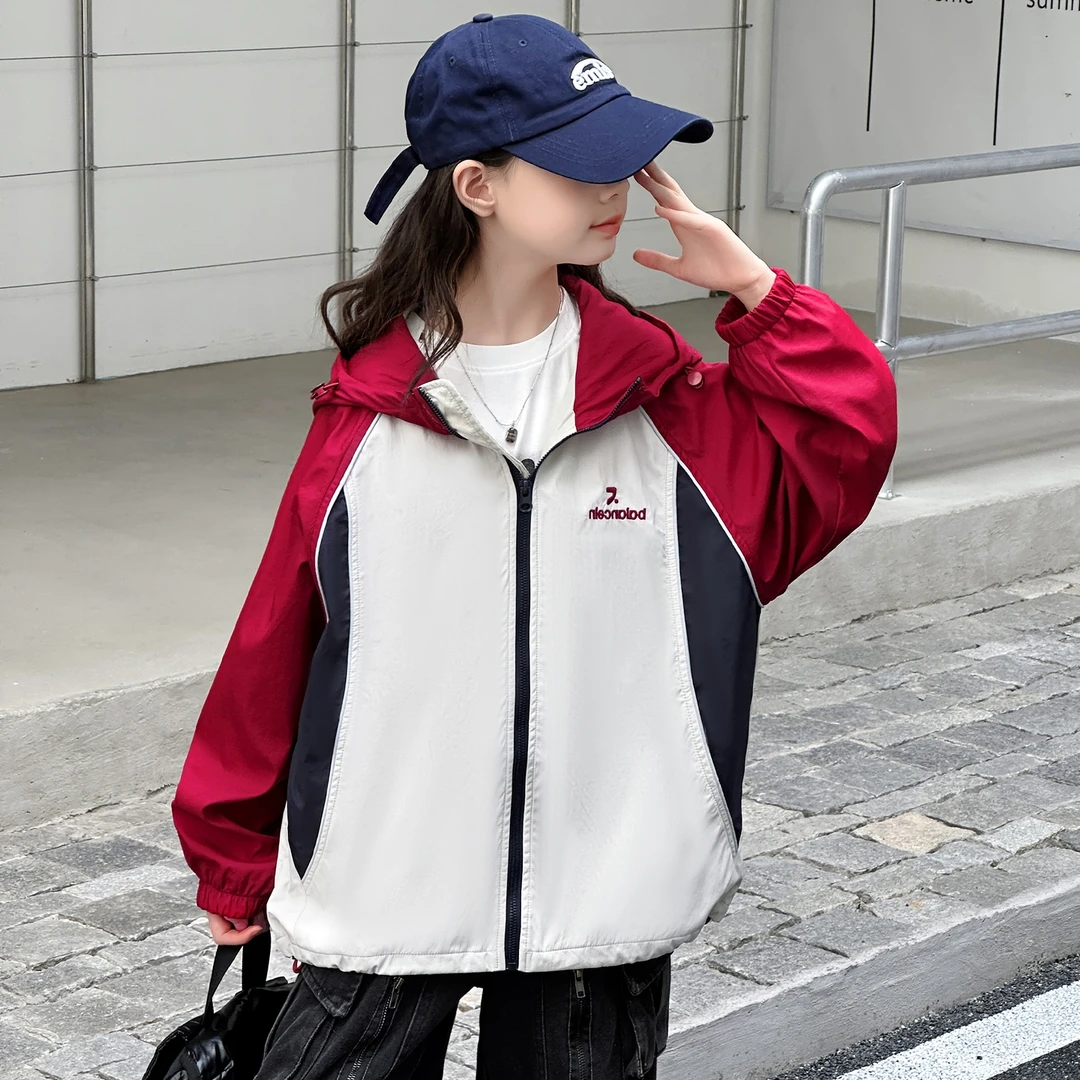 儿童装女童外套户外运动服秋装2025新款女大童冲锋衣连帽夹克上衣