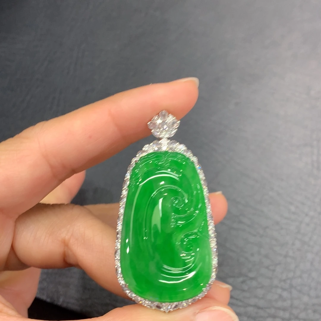 翡翠18K金镶嵌吊坠(不含链)