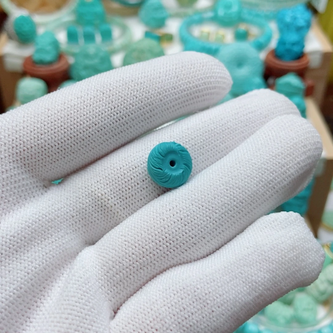 绿松石未镶嵌羽毛扣