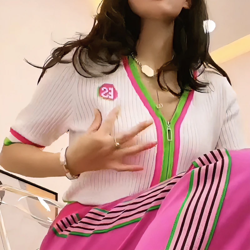 春秋夏季字母拼色拉链冰丝针织开衫女新款V领显瘦百搭短休闲上衣